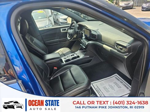 Used 2020 Ford Explorer XLT w/ Equipment Group 202A AWD/4WD image 11