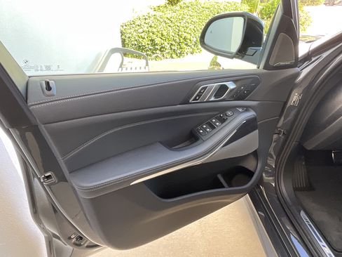 New 2026 BMW X5 sDrive40i image 8