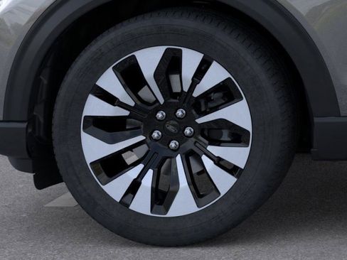 New 2026 Ford Explorer Platinum AWD/4WD image 19