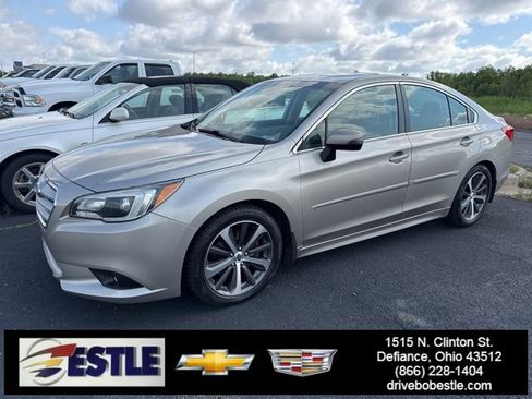 Used 2017 Subaru Legacy 3.6R Limited image 1