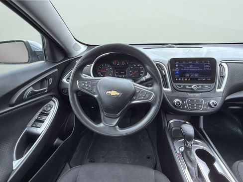 Used 2024 Chevrolet Malibu LT image 21