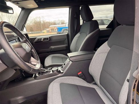 Used 2022 Ford Bronco Big Bend image 12