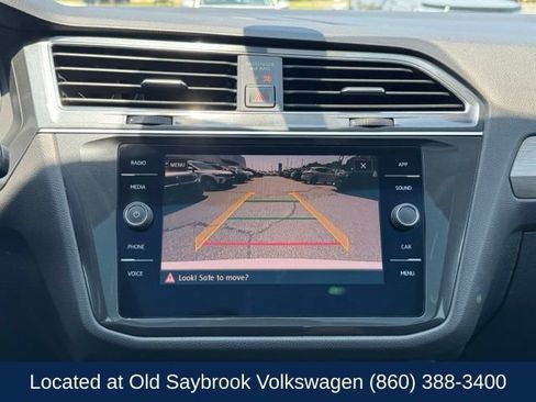 Used 2018 Volkswagen Tiguan SE w/ Panoramic Sunroof Package AWD/4WD image 39