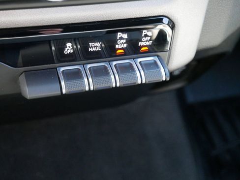 Used 2021 RAM 1500 Big Horn AWD/4WD image 27