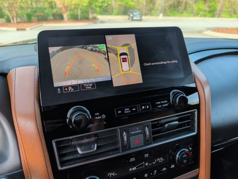 Used 2024 INFINITI QX80 Sensory w/ Cargo Package image 23