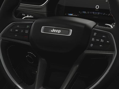 New 2025 Jeep Grand Cherokee Altitude image 5