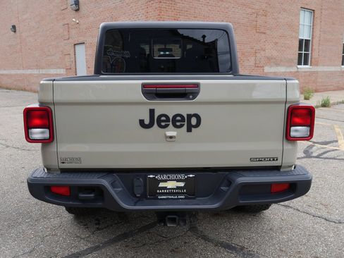 Used 2020 Jeep Gladiator Sport w/ Quick Order Package 24S AWD/4WD image 7