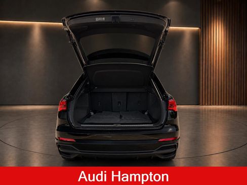Used 2025 Audi Q3 2.0T Premium w/ Convenience Package AWD/4WD image 3