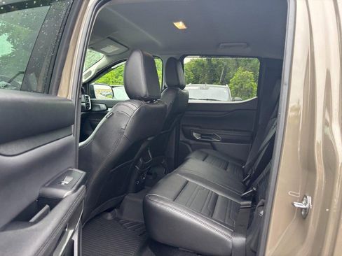 Used 2025 Ford Ranger Lariat w/ FX4 Off-Road Package AWD/4WD image 11