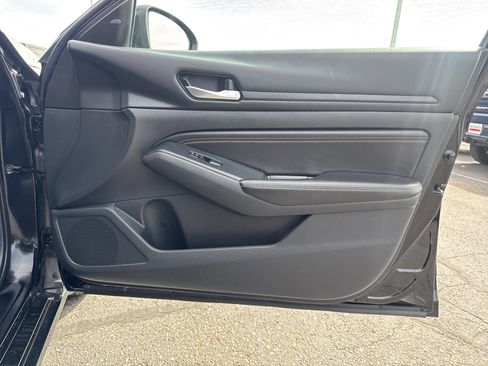 Used 2019 Nissan Altima 2.5 SR w/ SR Premium Package AWD/4WD image 25