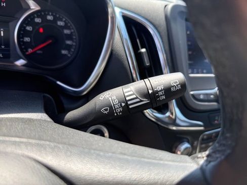 Used 2024 Chevrolet Equinox LT AWD/4WD image 23