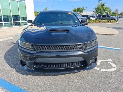 Used 2022 Dodge Charger R/T w/ Blacktop Package RWD image 2