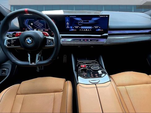 Used 2026 BMW M5 Touring AWD/4WD image 7