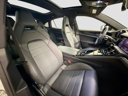 Certified 2025 Porsche Panamera 4 AWD/4WD image 29