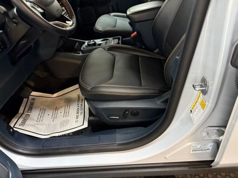 Certified 2025 Ford Maverick Tremor image 32