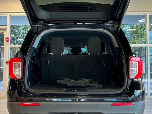 Used 2022 Ford Explorer XLT w/ Class IV Trailer Tow Package image 34