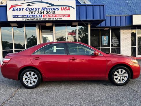Used 2007 Toyota Camry XLE image 2