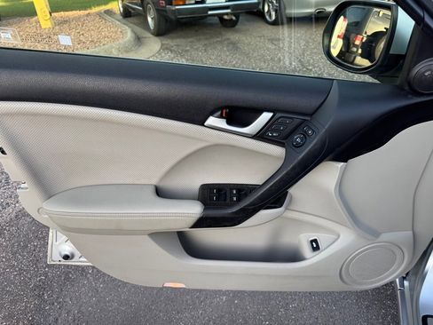 Used 2013 Acura TSX Sedan image 19
