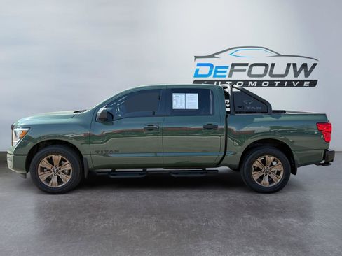 Used 2024 Nissan Titan SV w/ SV Bronze Edition Package AWD/4WD image 6