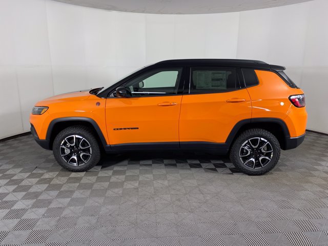 New 2026 Jeep Compass Trailhawk AWD/4WD image 10