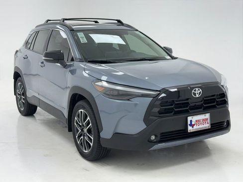 New 2026 Toyota Corolla Cross XLE w/ Convenience Package image 2