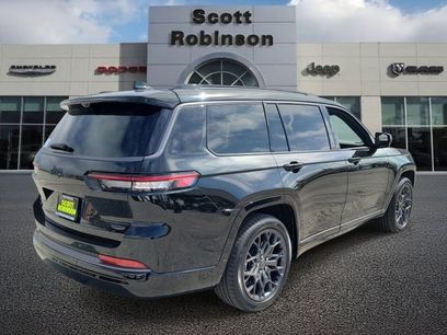 New 2026 Jeep Grand Cherokee L Summit w/ Obsidian Package