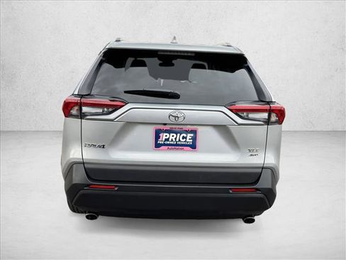 Used 2025 Toyota RAV4 XLE AWD/4WD image 6