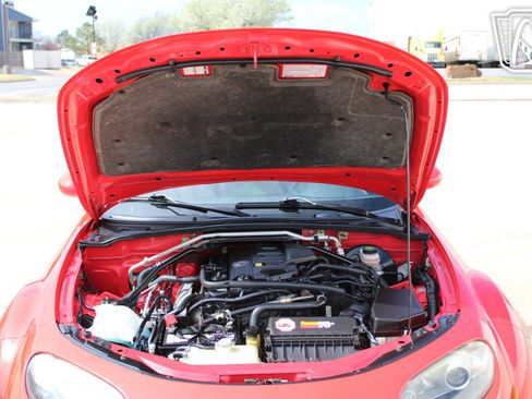Used 2006 MAZDA MX-5 Miata Sport RWD image 17