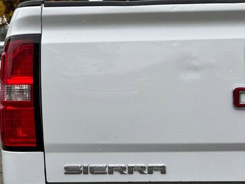 Used 2017 GMC Sierra 2500 2WD Crew Cab image 45