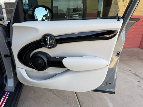 Used 2016 MINI Cooper S FWD image 25