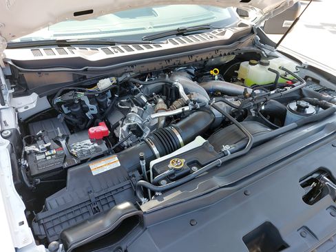 New 2025 Ford F250 XL w/ XL Chrome Package RWD image 26