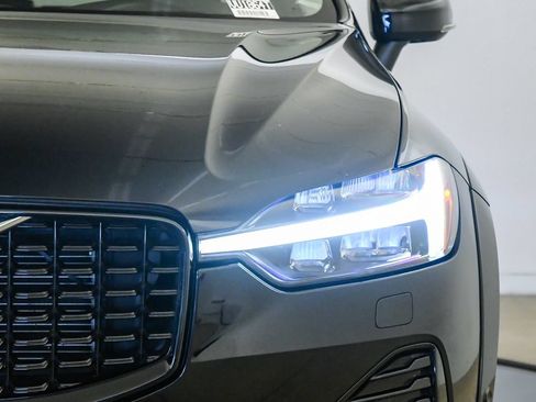 Certified 2023 Volvo XC60 T8 Ultimate w/ Protection Package Premier AWD/4WD image 9