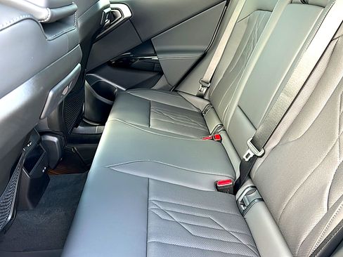 New 2026 BMW X3 xDrive30i AWD/4WD image 16