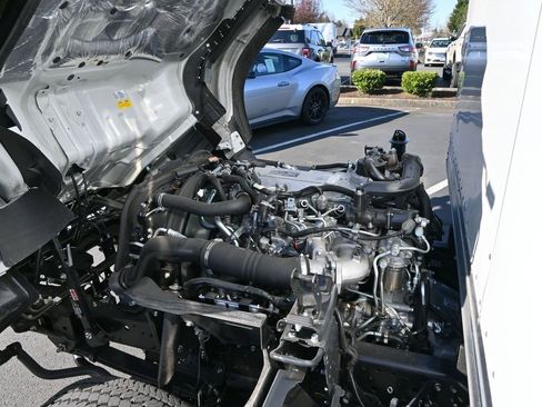 Used 2024 Isuzu NPR RWD image 14
