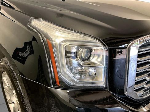 Used 2020 GMC Yukon XL Denali RWD image 25