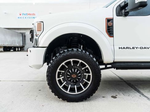 Used 2020 Ford F250 Lariat w/ Lariat Ultimate Package image 11