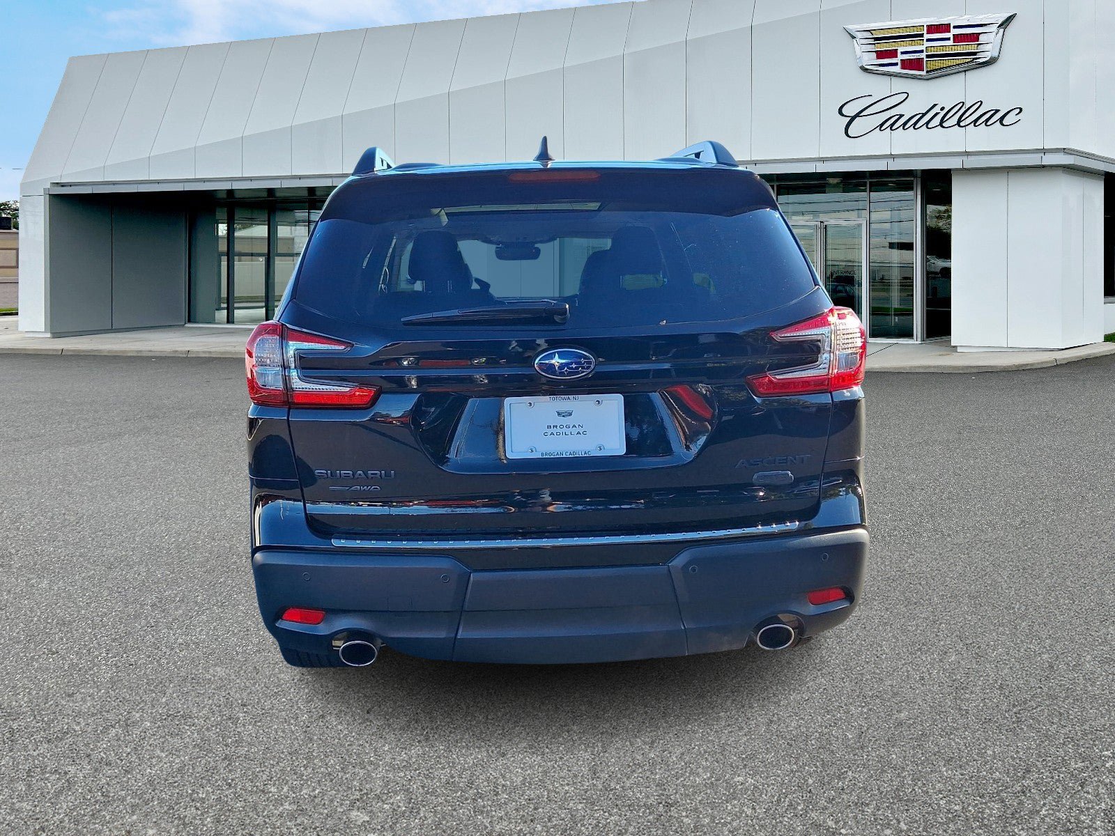 Used 2024 Subaru Ascent Onyx Edition AWD/4WD image 5