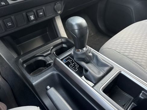 Used 2023 Toyota Tacoma SR5 RWD image 20