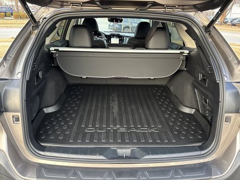 Used 2024 Subaru Outback Limited XT image 9