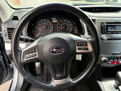 Used 2013 Subaru Outback 2.5i Premium w/ All-Weather Pkg AWD/4WD image 32