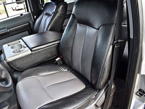 Used 2015 Ford F250 XLT w/ XLT Value Package AWD/4WD image 21
