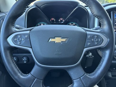 Used 2022 Chevrolet Colorado LT w/ Safety Package AWD/4WD image 7
