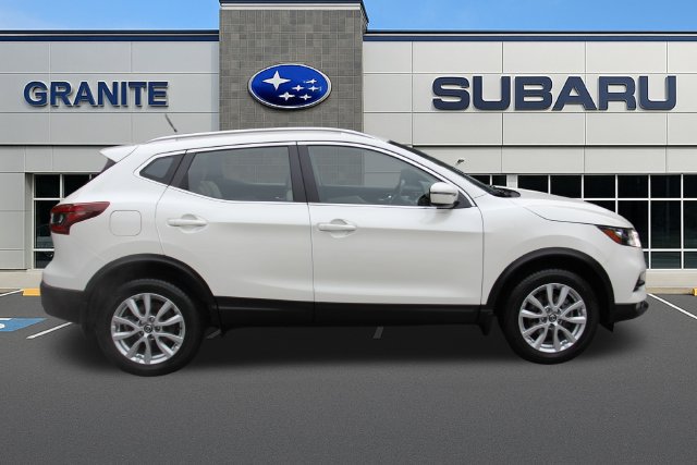 Used 2020 Nissan Rogue Sport SV w/ All-Weather Package AWD/4WD image 13
