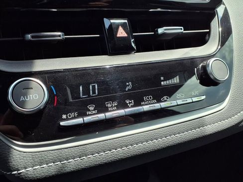 Used 2024 Toyota Corolla SE image 22