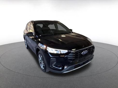 Used 2025 Ford Escape ST-Line image 5