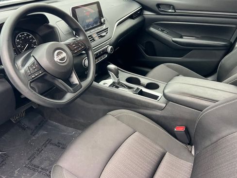 Certified 2025 Nissan Altima 2.5 S image 12