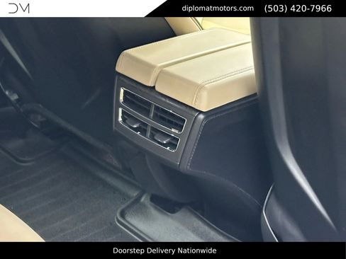 Used 2013 Tesla Model S Performance image 22