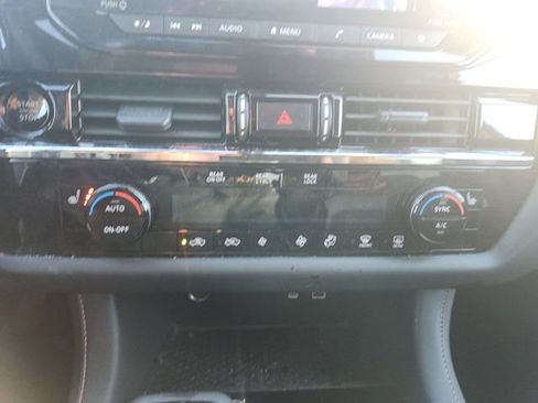 Used 2025 Nissan Pathfinder Rock Creek image 26