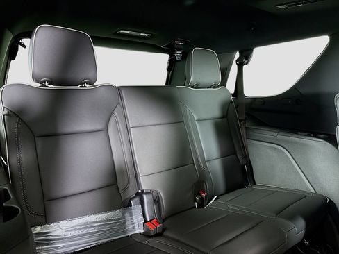 New 2026 GMC Yukon Elevation w/ Elevation Premium Package AWD/4WD image 29