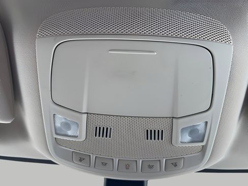 Used 2024 Ford Edge Titanium image 44